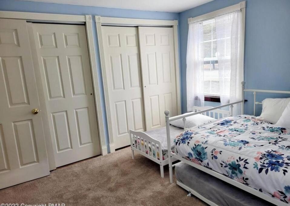 The Family Getaway Villa Tobyhanna ภายนอก รูปภาพ